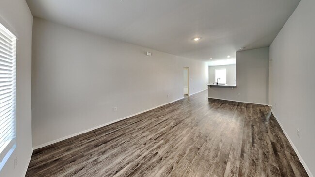 Foto del edificio - Welcome to Spacious 4-bedroom, 2-bathroom Home in Harrah!