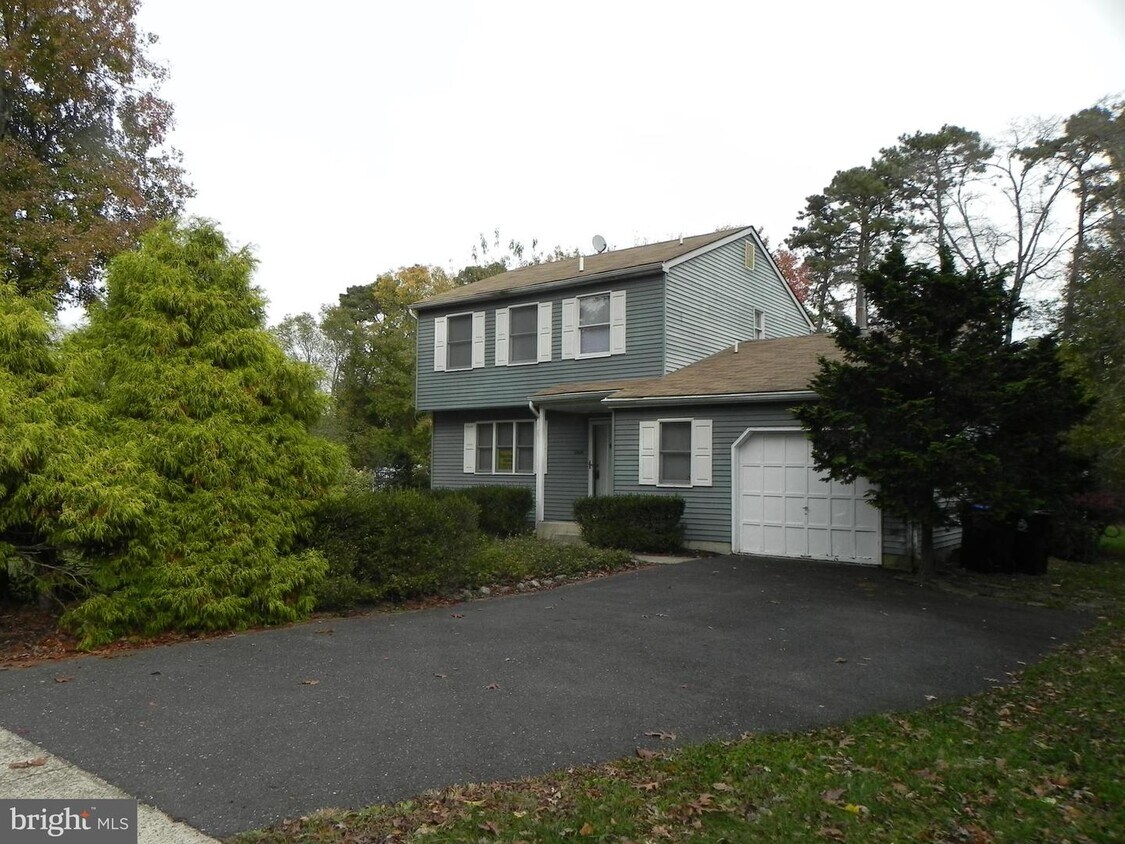2406 Acorn Dr, Waterford, NJ 08004 House for Rent in Waterford, NJ