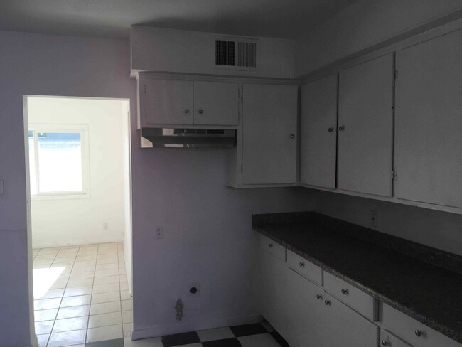 Foto del edificio - 3 Bed 2 Bath