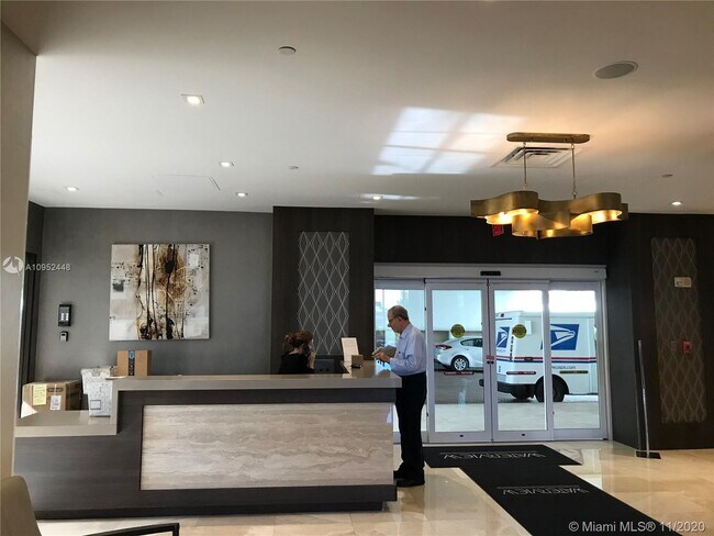 Building Photo - WATERVIEW CONDO