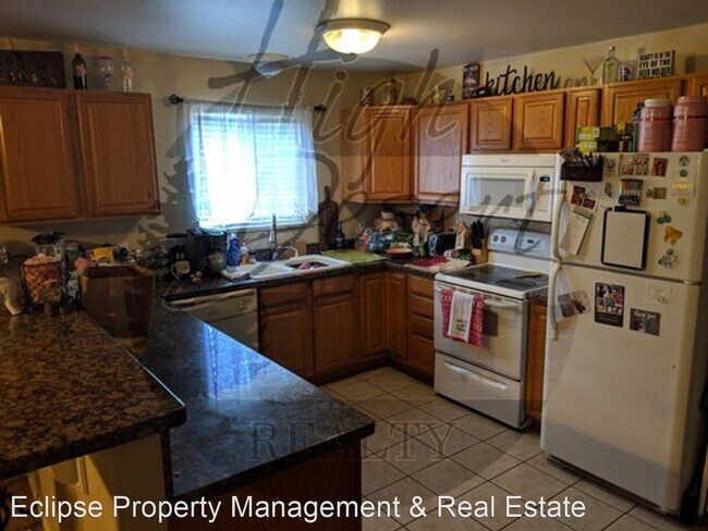Building Photo - 3 br, 2 bath House - 488 Coronado Ct #A