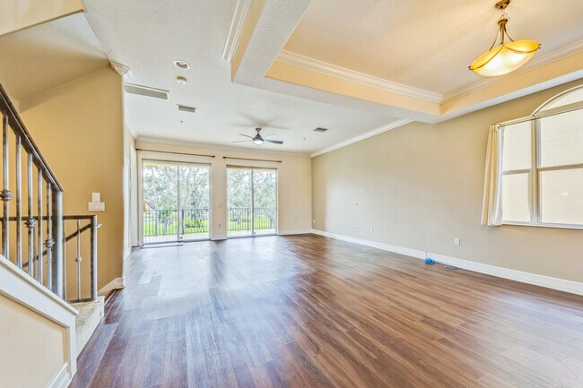 Foto del edificio - 1408 3rd St Cir E