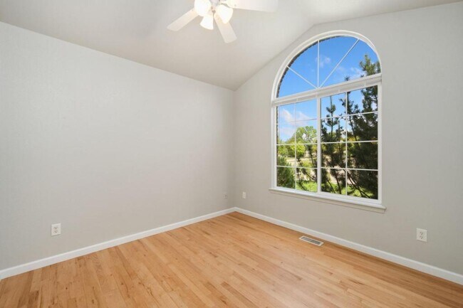 Foto del edificio - 101 Whitney Bay