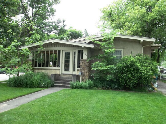 Building Photo - 651 Whedbee St
