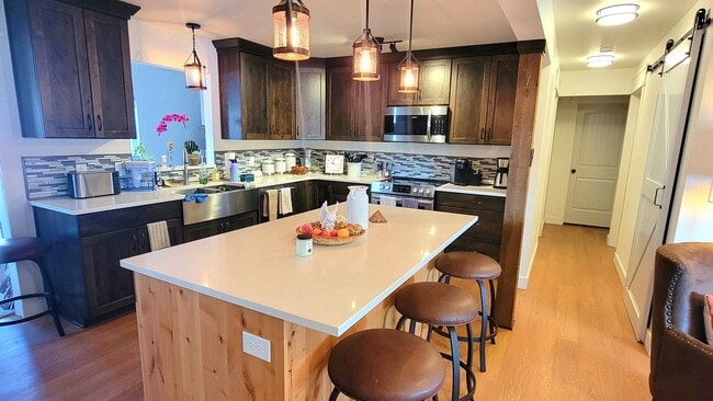 Gourmet Fully Equipped Kitchen - 3707 N County Road 27 House