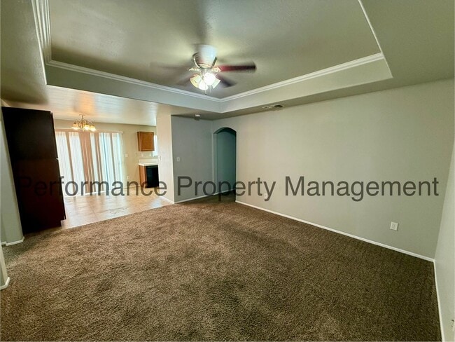 Foto del edificio - Charming 3 Bed/2 Bath Home in McFarland w/...