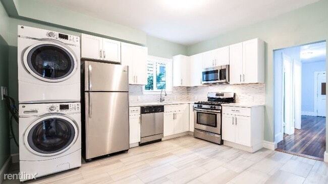 Building Photo - 4 br, 2 bath Apartment - 41 Auckland St