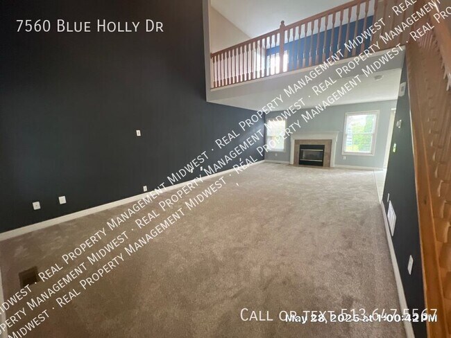 Foto del edificio - 7560 Blue Holly Dr
