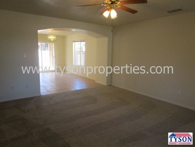 Building Photo - 1405 Airport Dr SW