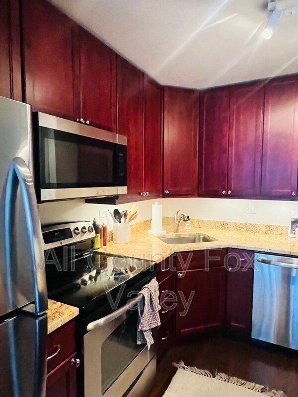 Foto del edificio - 1555 N Sandburg Terrace