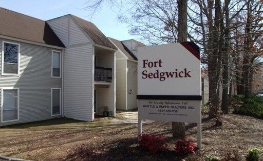 Primary Photo - 2229 Sedgwick St