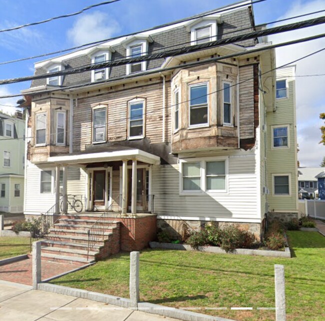 Building Photo - 75 Easton St