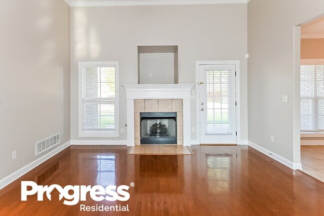 Building Photo - 3400 Valley Crest Dr