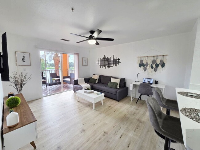 Photo - 5447 Vineland Rd Apartment