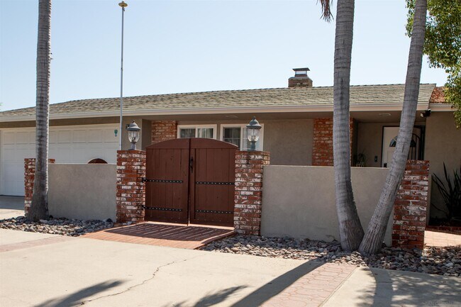 Building Photo - 2551 Bear Valley Pkwy