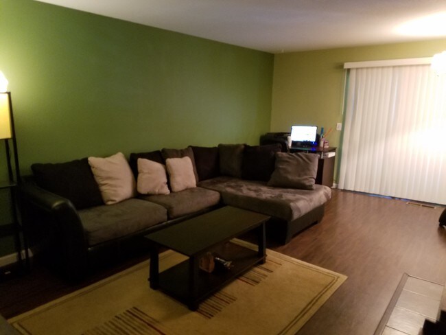 Building Photo - 4029 Ralston Common