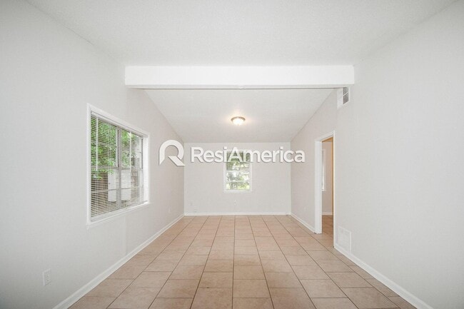 Foto del edificio - Renovated 3/2 in Great Location!