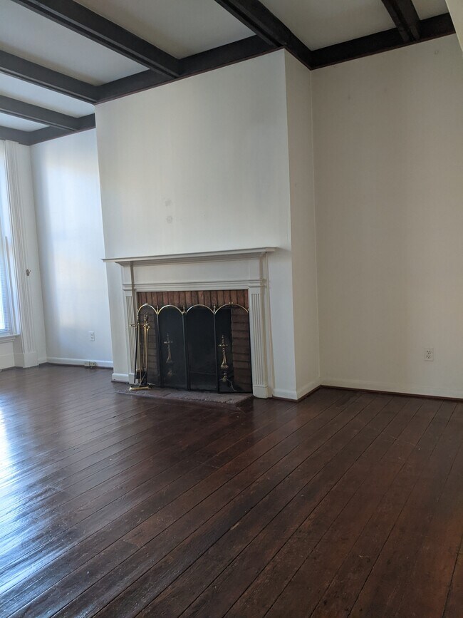 Living Room - 119 W Barre St