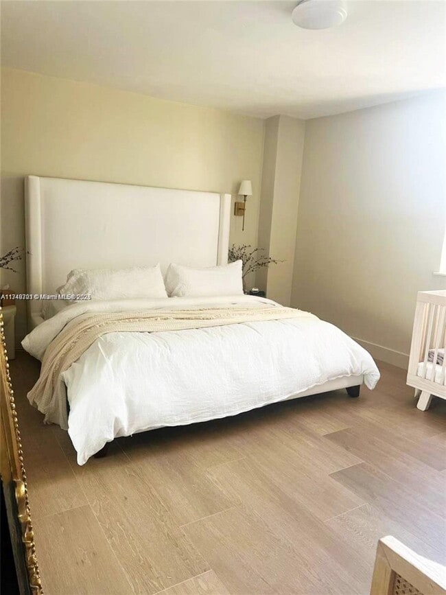 Building Photo - 10185 Collins Ave