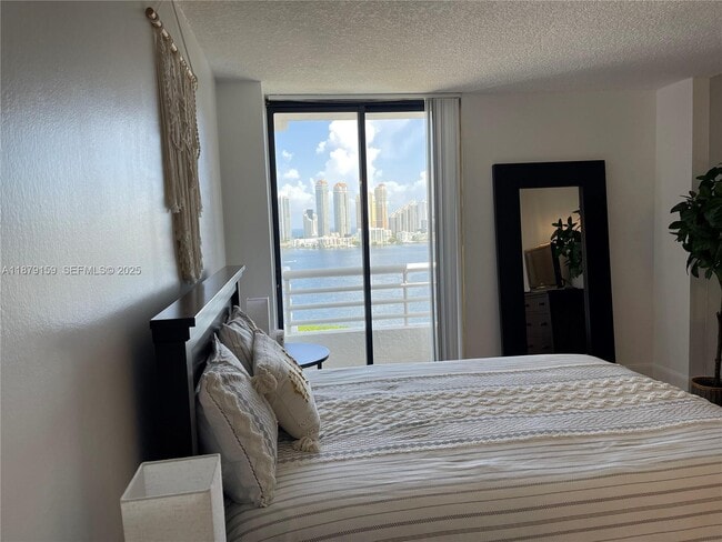 Building Photo - 3300 NE 192 St