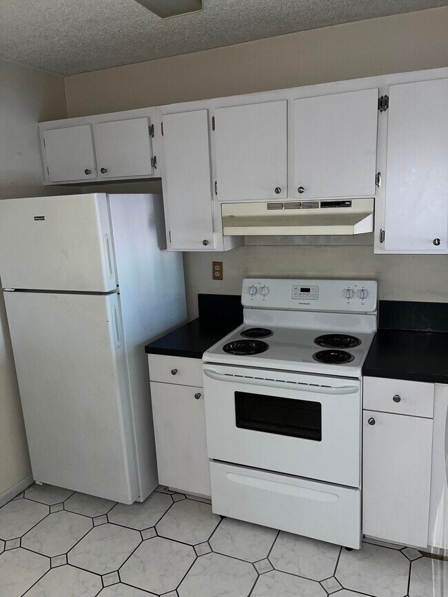 Foto del edificio - 3396 Foxcroft Rd