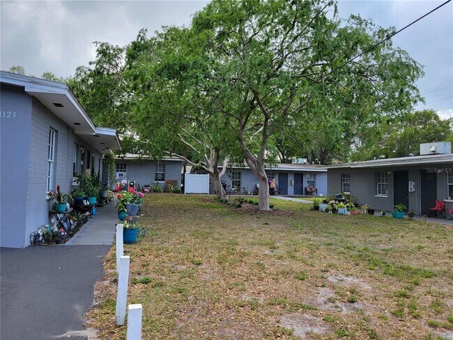 Building Photo - 1121 Pinellas St