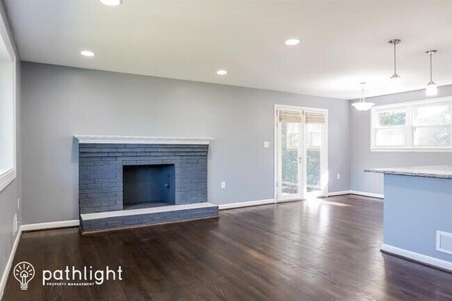 Foto del edificio - 7829 Denton Drive, Clinton, MD, 20735
