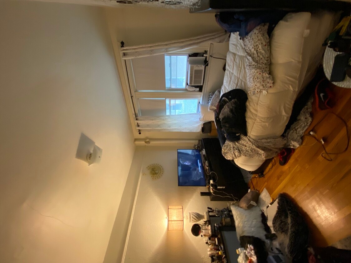 Building Photo - 1687 Commonwealth Ave