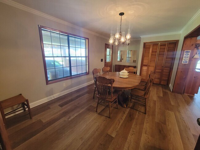Building Photo - Beautiful Country home in Lakeland