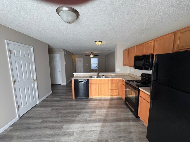 Foto del edificio - 31 Chesterfield Ct