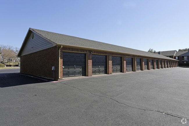 Garages - The View on Fox Creek