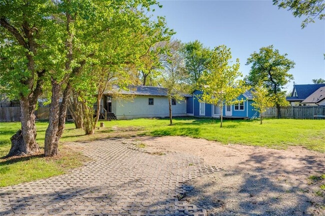 Building Photo - 2713 Sweeney Ln