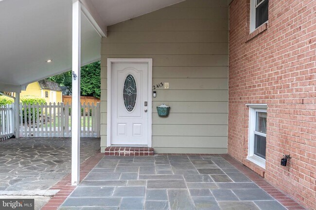 Foto del edificio - 2413 Childs Ln