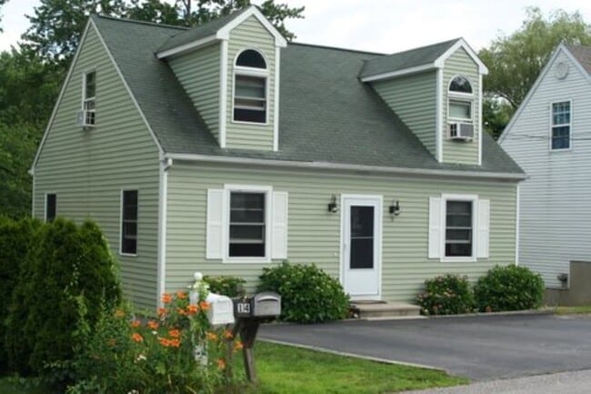 Building Photo - 14 Aroostook Trl