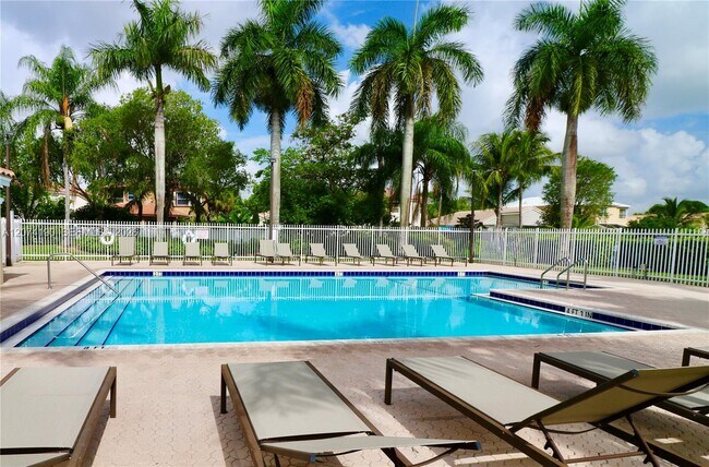 Foto del edificio - 15726 NW 16th Ct