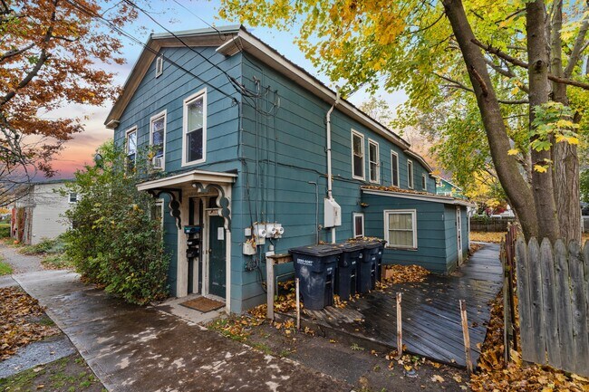 Foto del edificio - 414 E Lincoln St