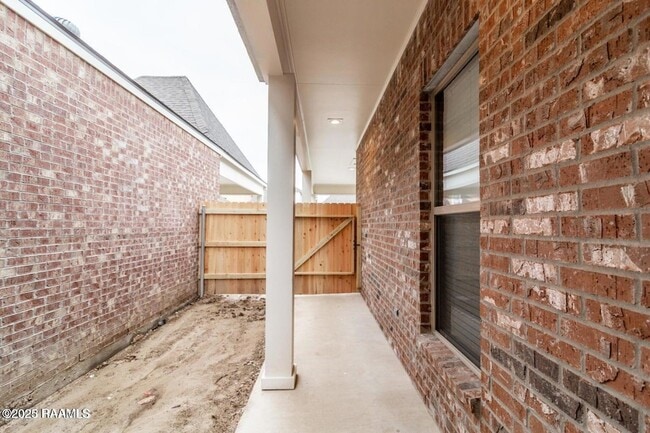 Building Photo - 108 Millie Park Dr