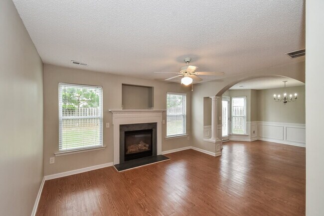 Building Photo - 57 Darbys Run Ct