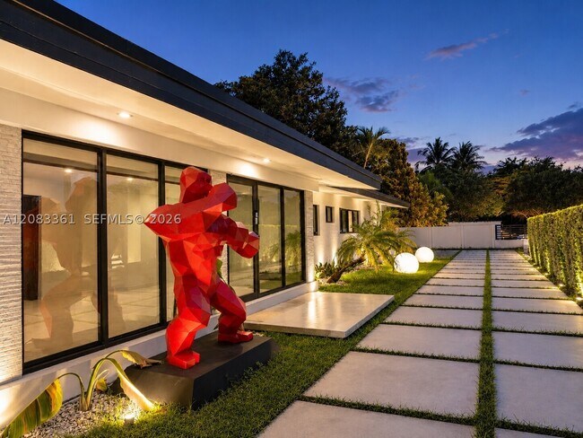 Foto del edificio - 6025 SW 72nd Ave