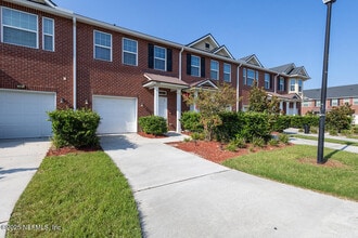 Building Photo - 9439 High Meadow Ln