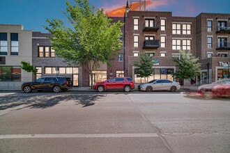 Building Photo - 3225 S Halsted St