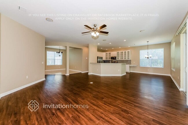 Foto del edificio - 8130 Coates Row Pl