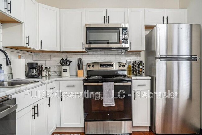Foto del edificio - 2518 Woolworth Ave
