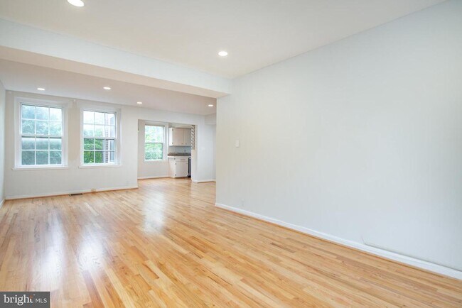 Foto del edificio - 3520 39th St NW