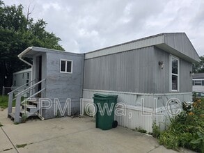 Building Photo - 700 W Ridgeway Ave