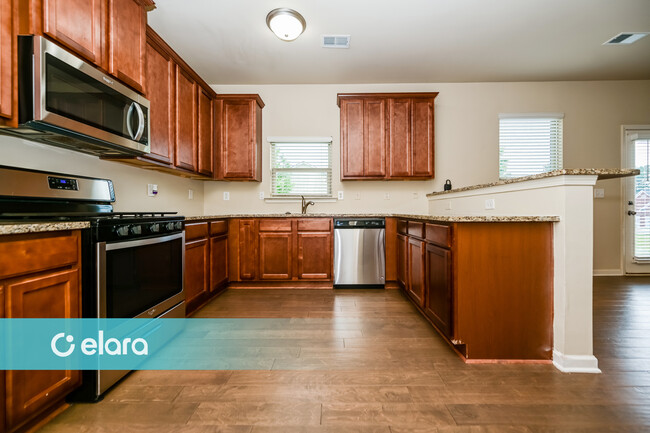 Building Photo - 130 Sparkling Spring Trail