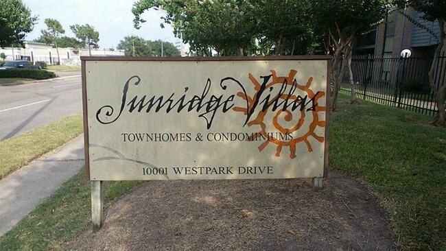 Building Photo - 10001 Westpark Dr