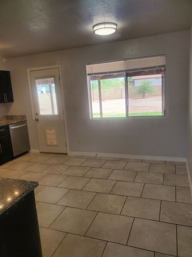 Building Photo - 3BR House in Mesa with RV gate and no HOA