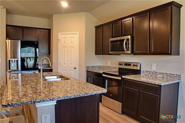 Foto del edificio - 2333 Bufflehead Dr