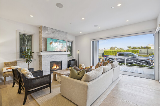 Foto del edificio - 503 L St